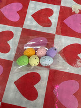 Cargar imagen en el visor de la galería, Huevitos colores pintos
