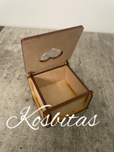 Cargar imagen en el visor de la galería, Mini caja corazón calado
