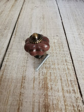 Cargar imagen en el visor de la galería, Chupon aladdin color madera 3.6x3cm
