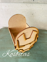 Cargar imagen en el visor de la galería, Caja dulcera Ironman
