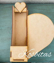Cargar imagen en el visor de la galería, Caja botella corazón
