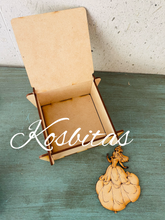 Cargar imagen en el visor de la galería, Caja personaje 13
