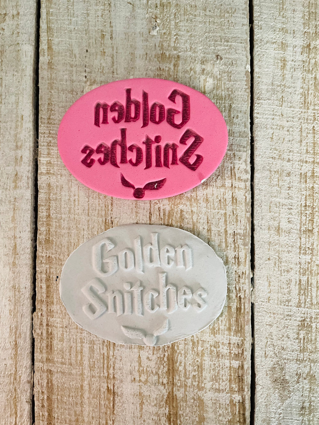 Sello golden snitch 7x5cm