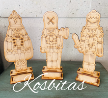 Cargar imagen en el visor de la galería, Casnueces con base 23cm
